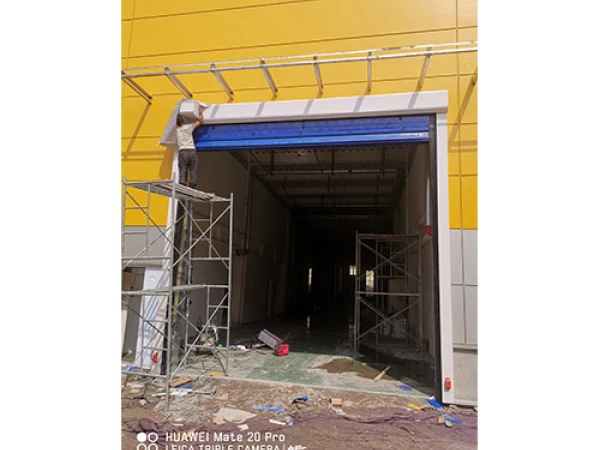 无机布防火卷帘门